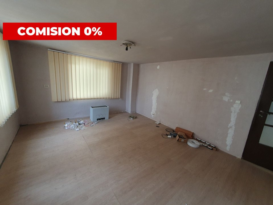 Comision 0% Spatiu de birou de inchiriat, etaj 1, Zona Complex  8, foxfort.ro