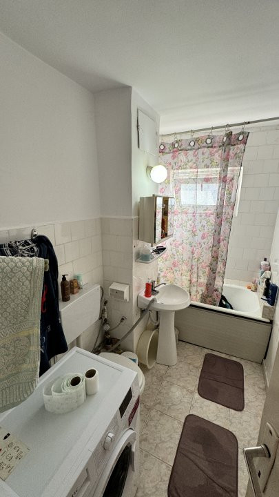 Apartament 3 camere semidecomandat, 65mp utili, zona Girocului 9, foxfort.ro