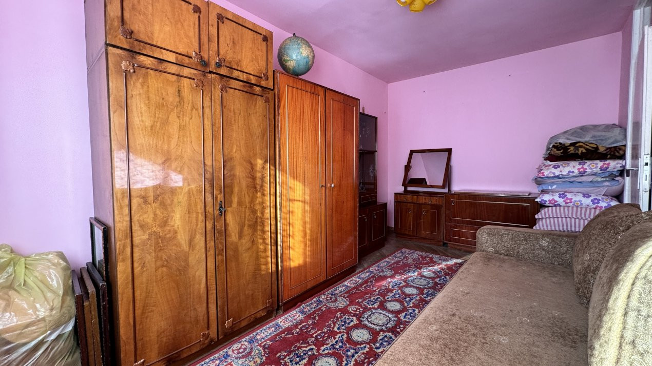 Apartament 3 camere semidecomandat, 65mp utili, zona Girocului 11, foxfort.ro