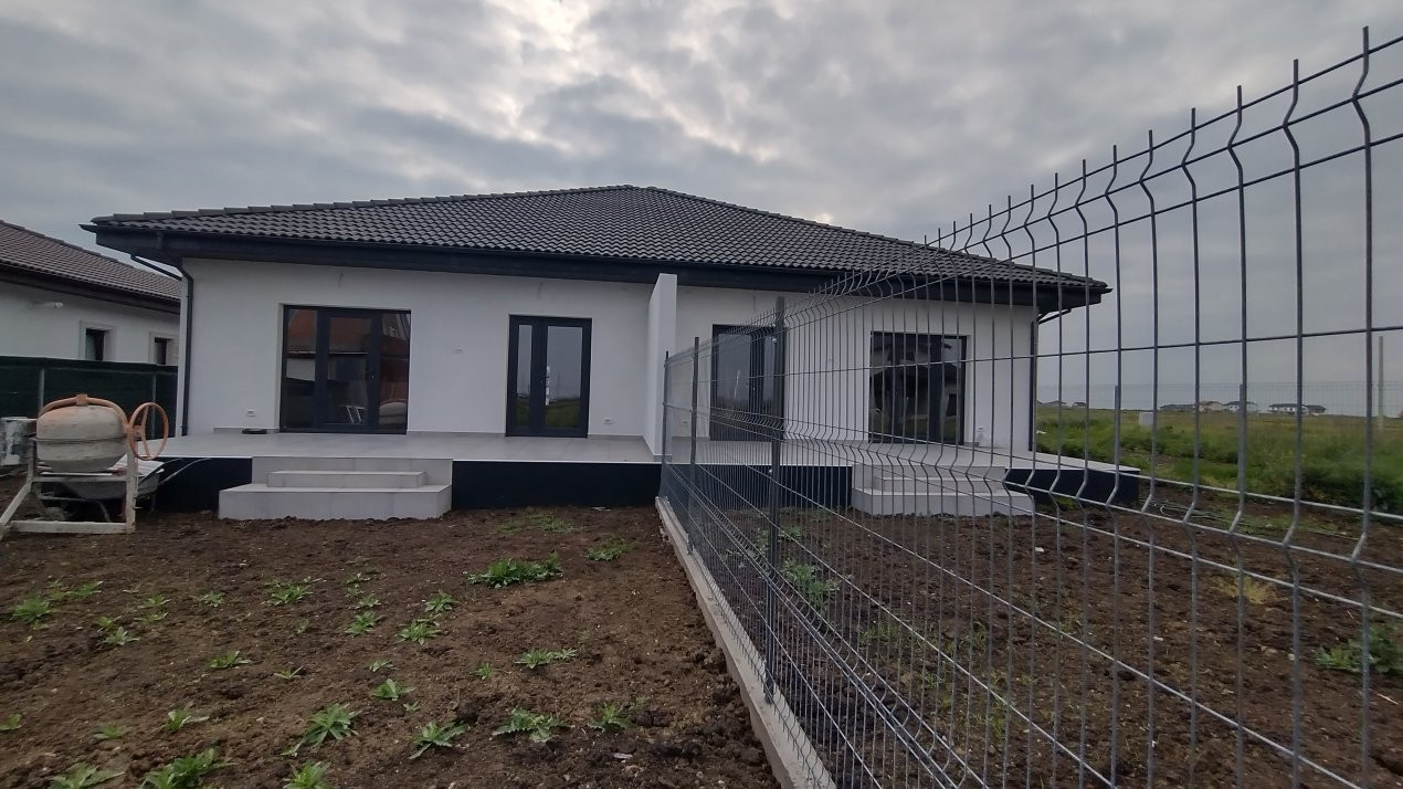 Duplex 3 camere de vanzare in Sacalaz- Zona de Est 1, foxfort.ro