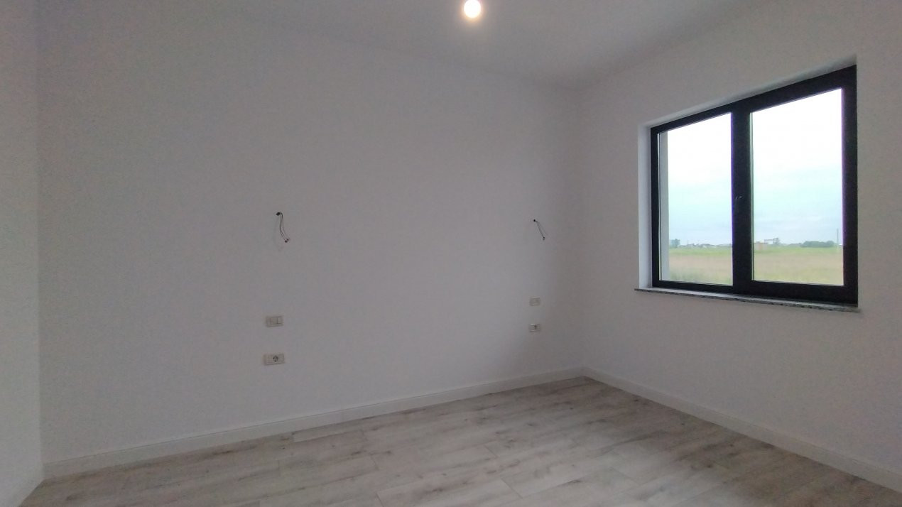 Duplex 3 camere de vanzare in Sacalaz- Zona de Est 5, foxfort.ro
