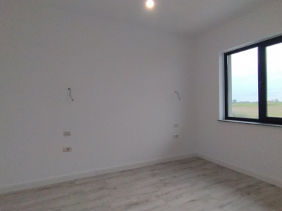 Duplex 3 camere de vanzare in Sacalaz- Zona de Est imagine mica 5, foxfort.ro