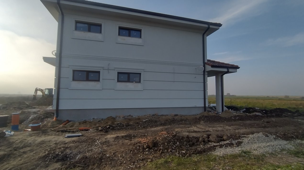 Duplex 5 camere, Sacalaz - Arhitectura moderna 35, foxfort.ro