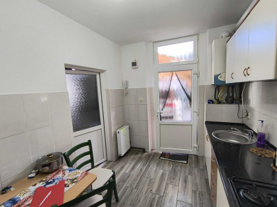 Apartament de 65 mp la curte, zona Iosefin imagine mica 8, foxfort.ro