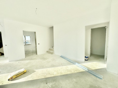 COMISION 0% - Duplex Individual Mosnita, Zona Calea Urseni - 5 camere, 3 bai imagine mica 10, foxfort.ro