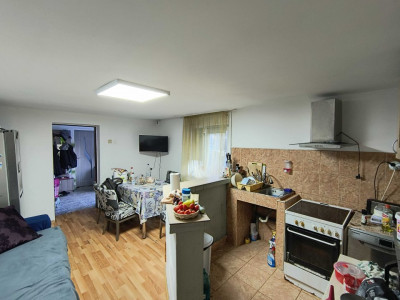 Duplex la curte comuna cu 3 camere si teren de 320 mp, zona Sagului imagine mica 3, foxfort.ro