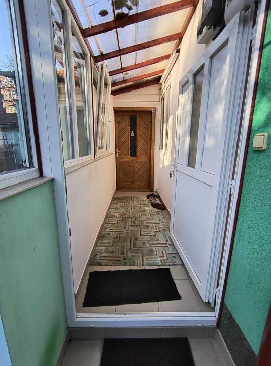 Duplex cu 3 camere si teren de 450 mp la curte comuna, zona Sagului 2, foxfort.ro