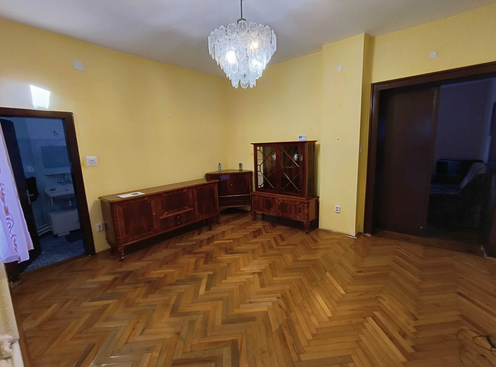 Duplex cu 3 camere si teren de 450 mp la curte comuna, zona Sagului 3, foxfort.ro