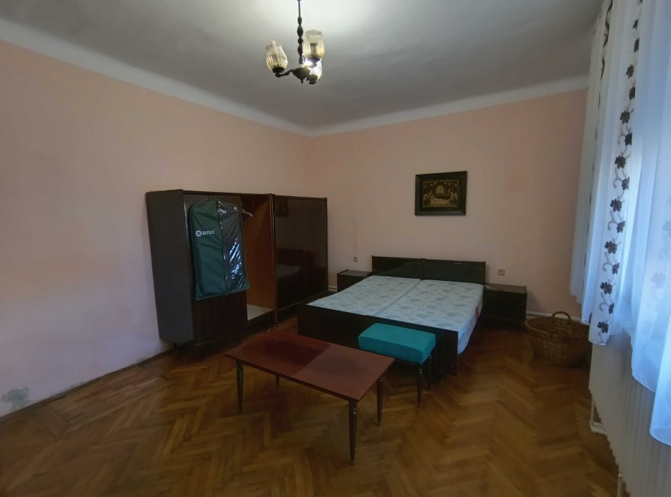 Duplex cu 3 camere si teren de 450 mp la curte comuna, zona Sagului 9, foxfort.ro