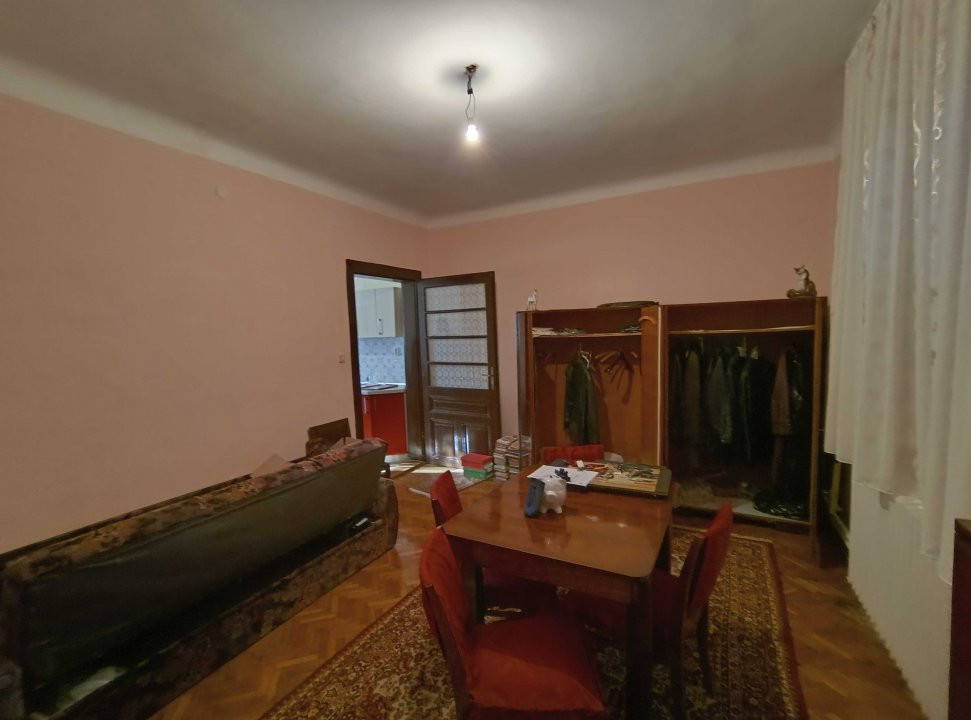 Duplex cu 3 camere si teren de 450 mp la curte comuna, zona Sagului 14, foxfort.ro