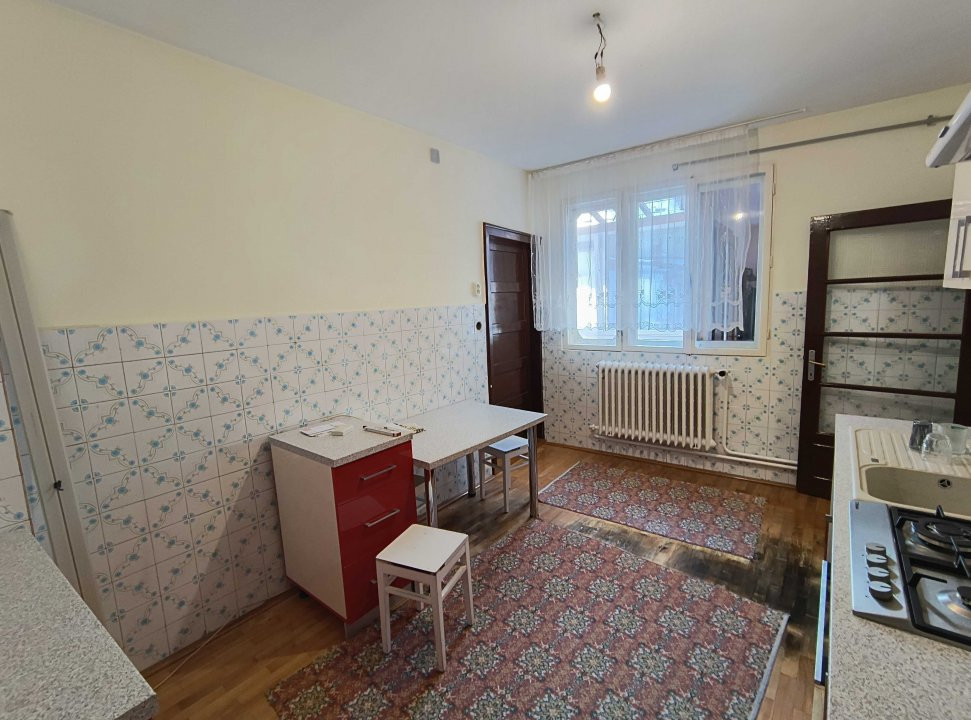 Duplex cu 3 camere si teren de 450 mp la curte comuna, zona Sagului 15, foxfort.ro