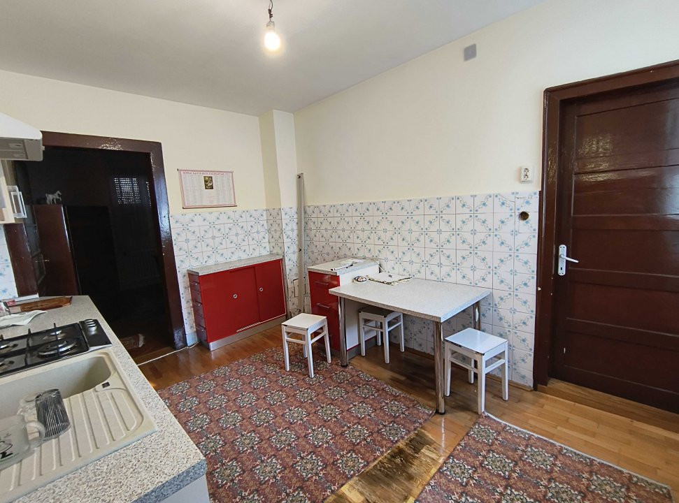 Duplex cu 3 camere si teren de 450 mp la curte comuna, zona Sagului 17, foxfort.ro