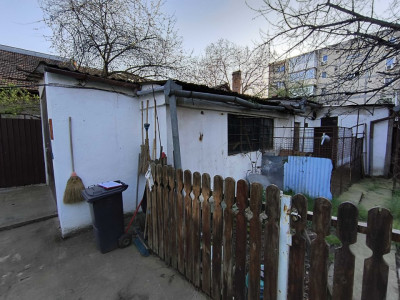 Duplex cu 3 camere si teren de 450 mp la curte comuna, zona Sagului imagine mica 19, foxfort.ro