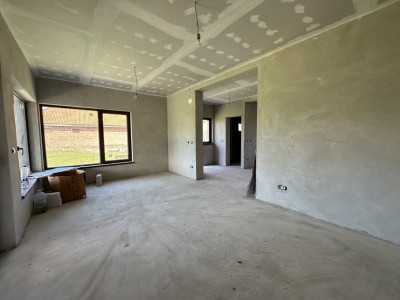 COMISION 0% Duplex cu 4 camere si terasa de 16 mp - zona Dragsina! imagine mica 8, foxfort.ro