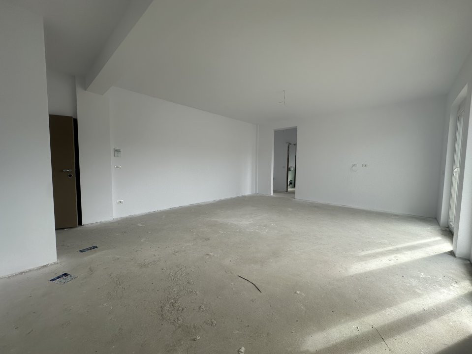 Apartament cu 2 camere, decomandat + terasa de 41 mp, in zona Aradului 2, foxfort.ro