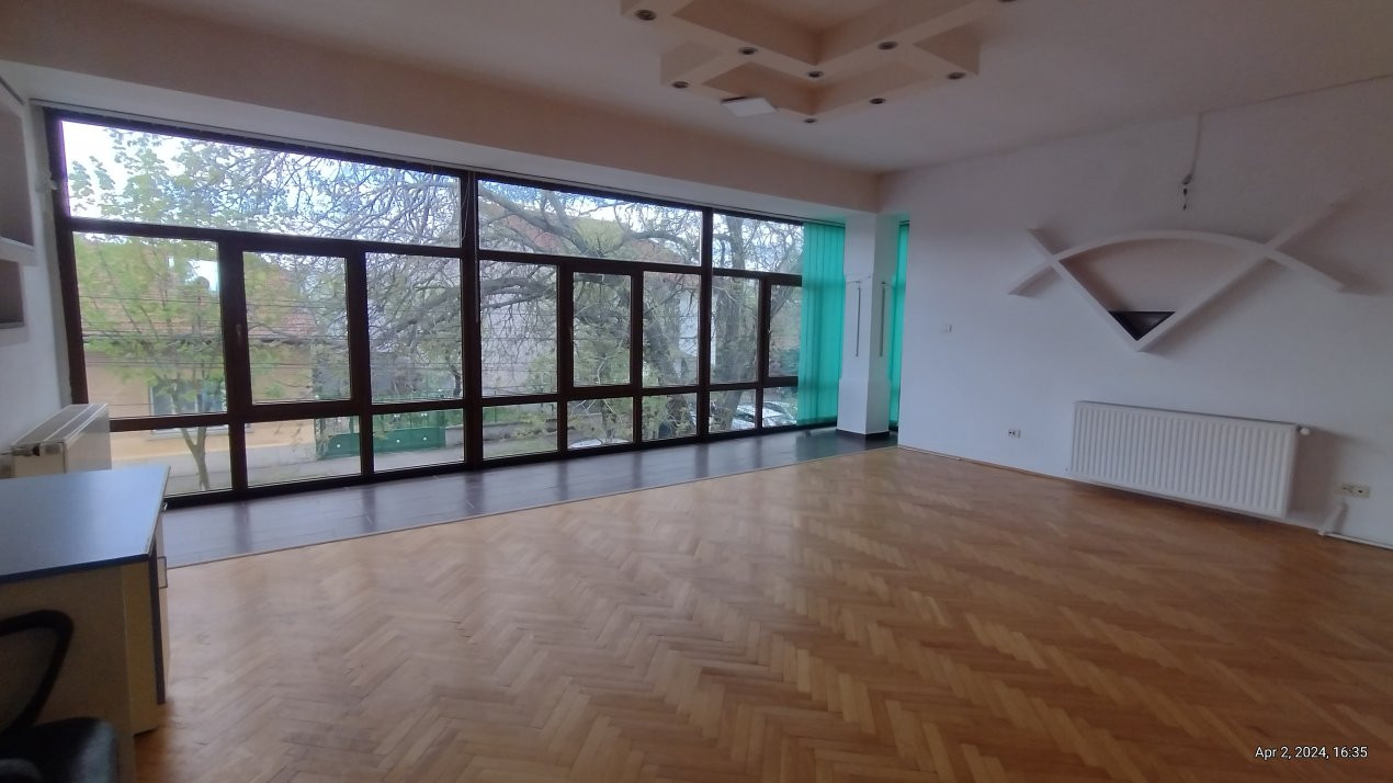 Casa individuala 6 camere- pretabil cabinet, birou-Zona Mircea cel Batran 23, foxfort.ro