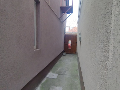 Casa individuala 6 camere- pretabil cabinet, birou-Zona Mircea cel Batran imagine mica 14, foxfort.ro