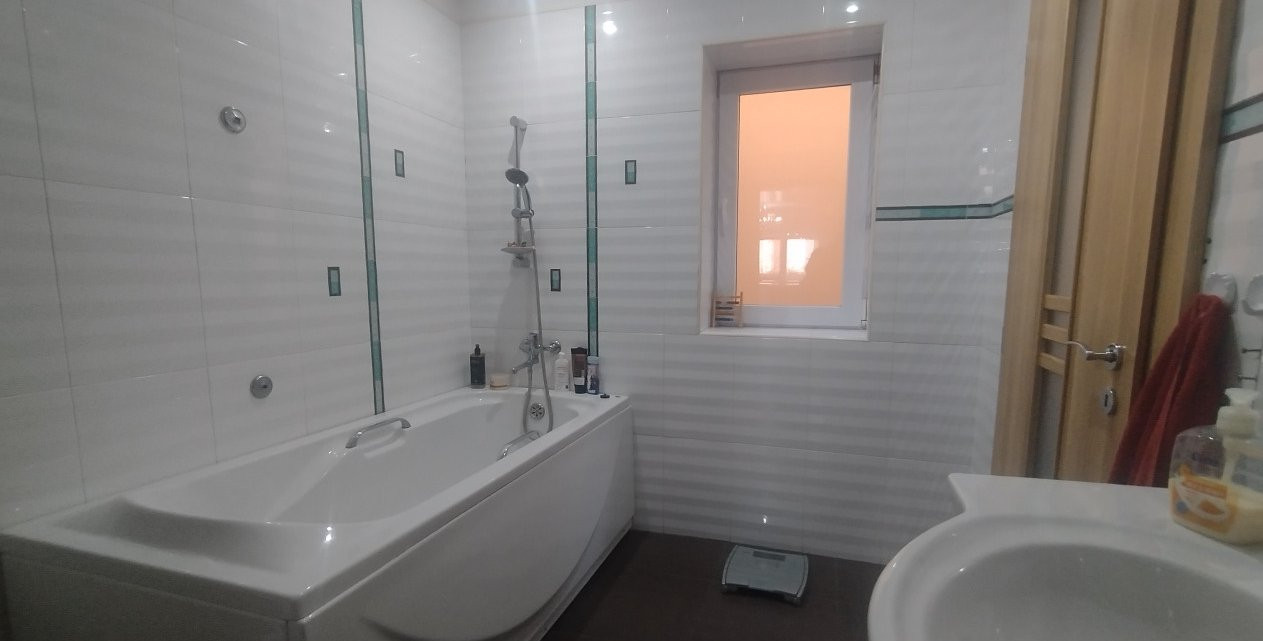 Casa individuala 7 camere- Zona Lipovei 12, foxfort.ro