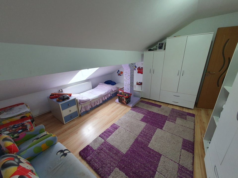 Apartament 3 camere, open space, 63 mp la mansarda | zona Steaua 9, foxfort.ro
