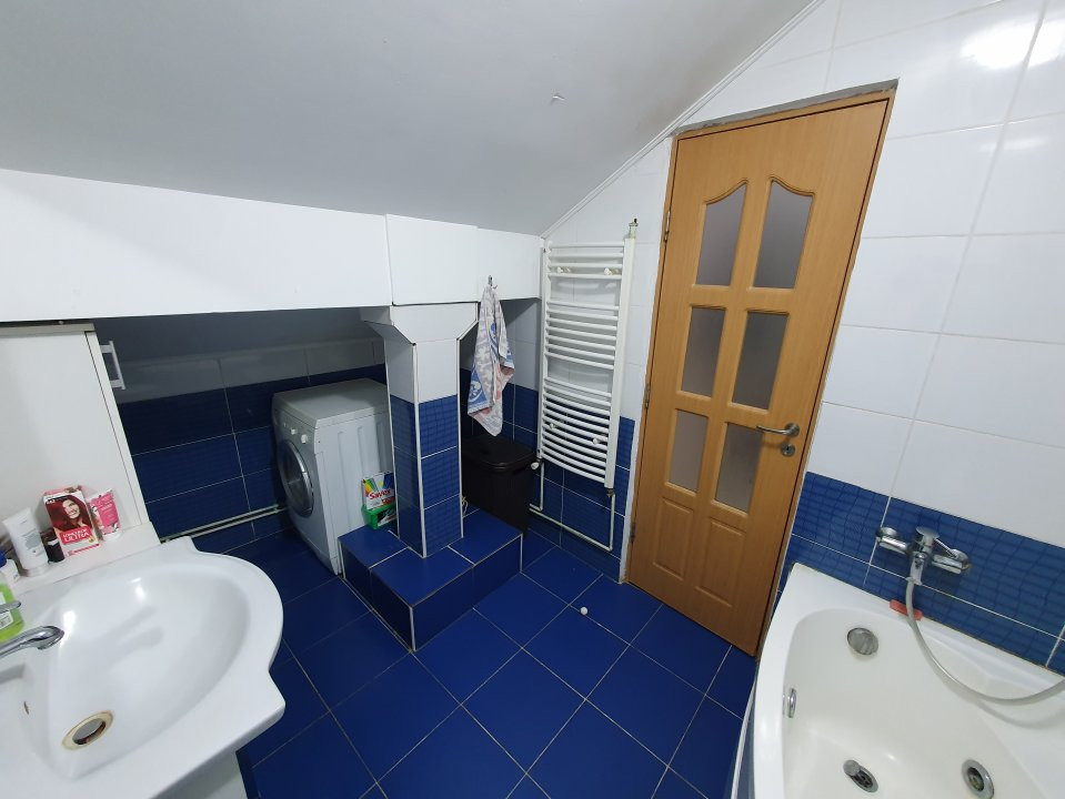 Apartament 3 camere, open space, 63 mp la mansarda | zona Steaua 17, foxfort.ro