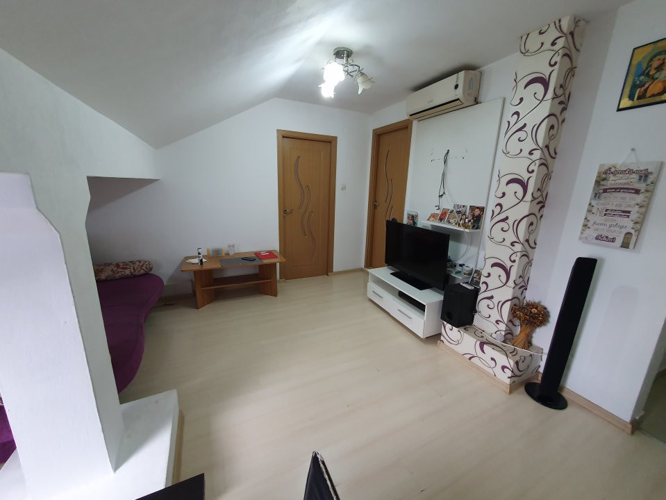 Apartament 3 camere, open space, 63 mp la mansarda | zona Steaua 18, foxfort.ro