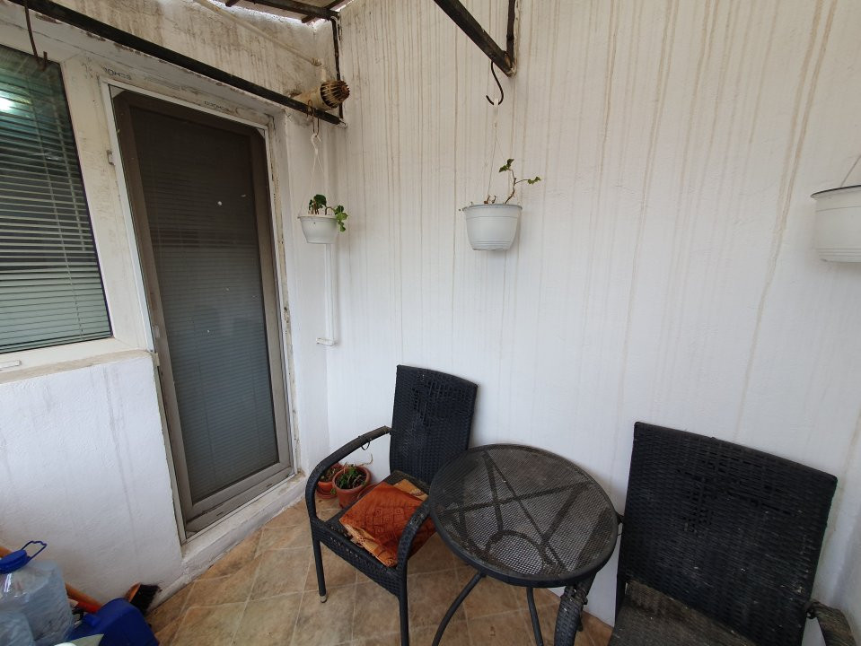 Apartament 3 camere, open space, 63 mp la mansarda | zona Steaua 21, foxfort.ro