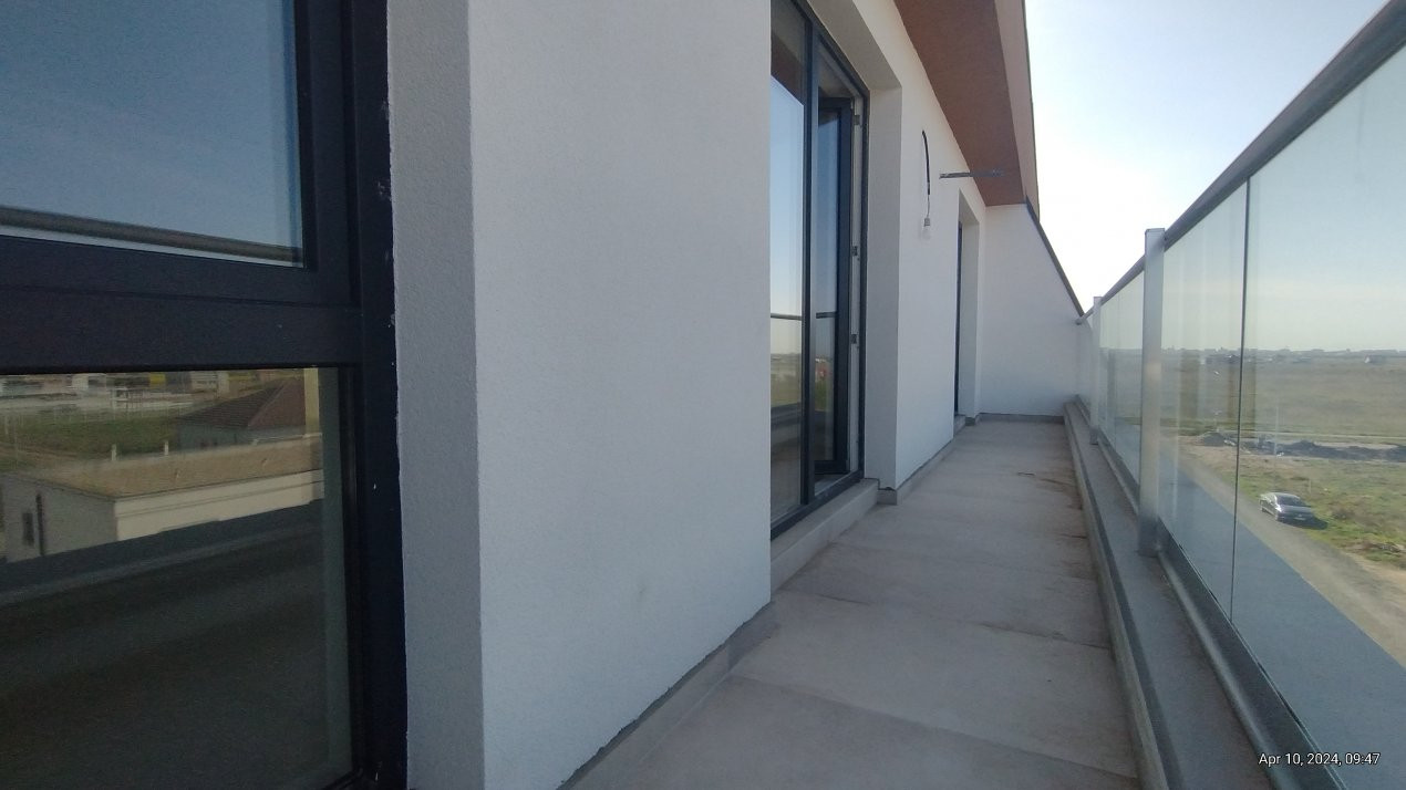 Apartament 3 camere, zona Torontalului - Etaj retras 7, foxfort.ro