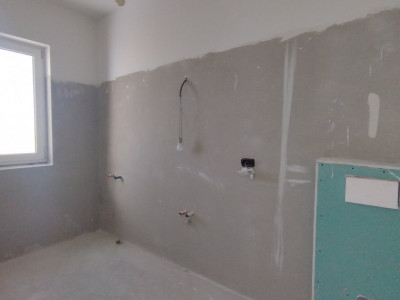 Apartament 3 camere, Zona Torontalului - Etaj 2  imagine mica 7, foxfort.ro