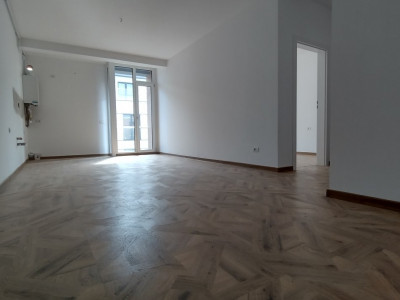 Apartament 2 camere , zona Torontalului