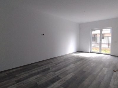 Apartament 2 camere 57 mp utili, zona Torontalului - Acces spatiu verde imagine mica 2, foxfort.ro