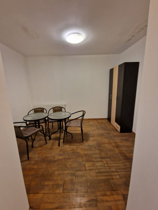 Casa cu 5 camere de vanzare, zona Giroc 9, foxfort.ro