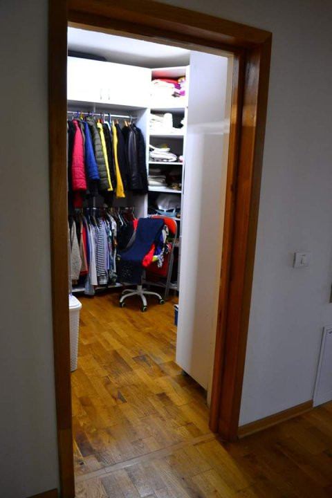 Casa cu 5 camere de vanzare, zona Giroc 17, foxfort.ro