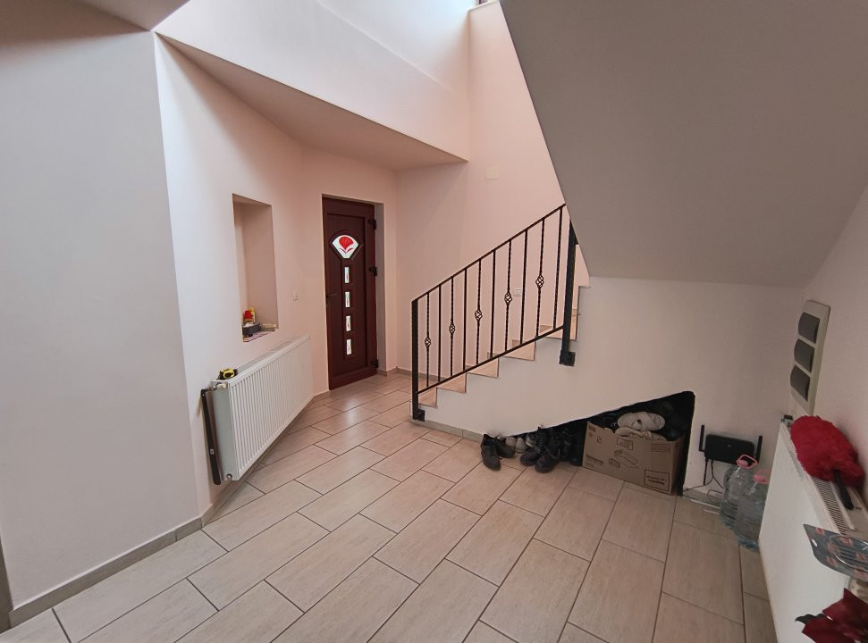 Casa individuala cu 5 camere si teren 601 mp, Zona Chisoda 9, foxfort.ro