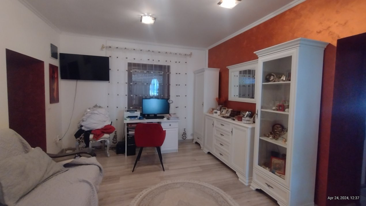 Casa individuala 3 camere, Sacalaz- Cabana cu Semineu 27, foxfort.ro