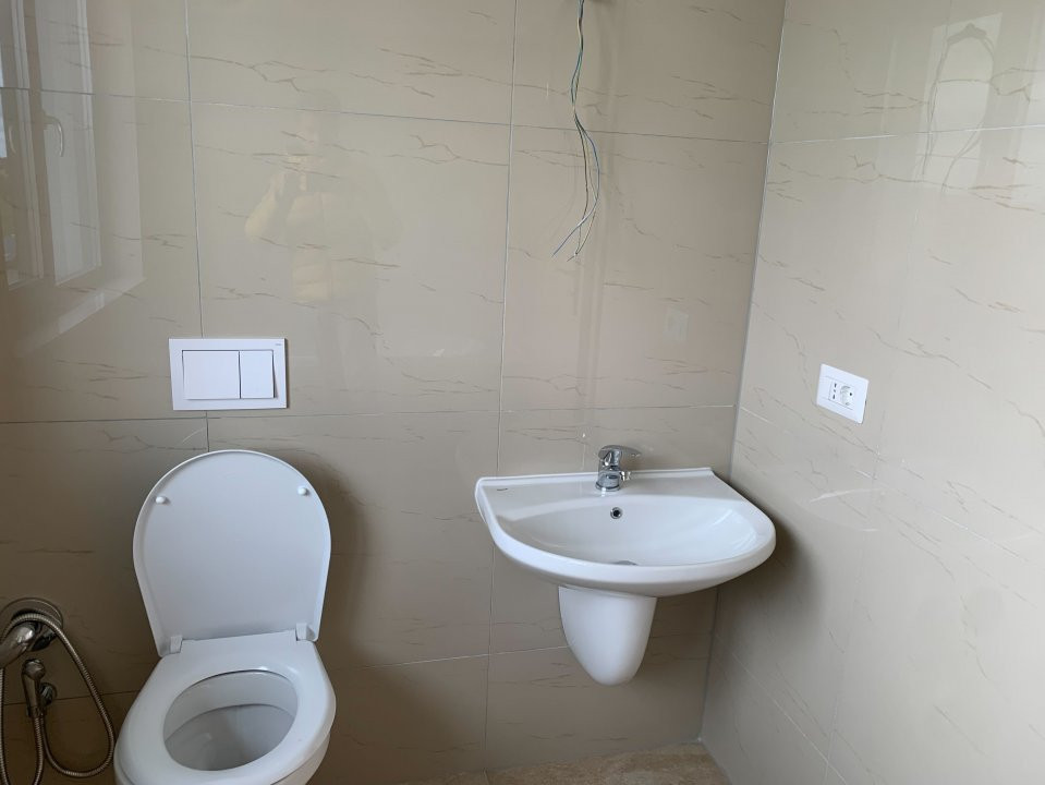 Duplex cu 5 camere si teren de 350 mp, zona Dumbravita 13, foxfort.ro