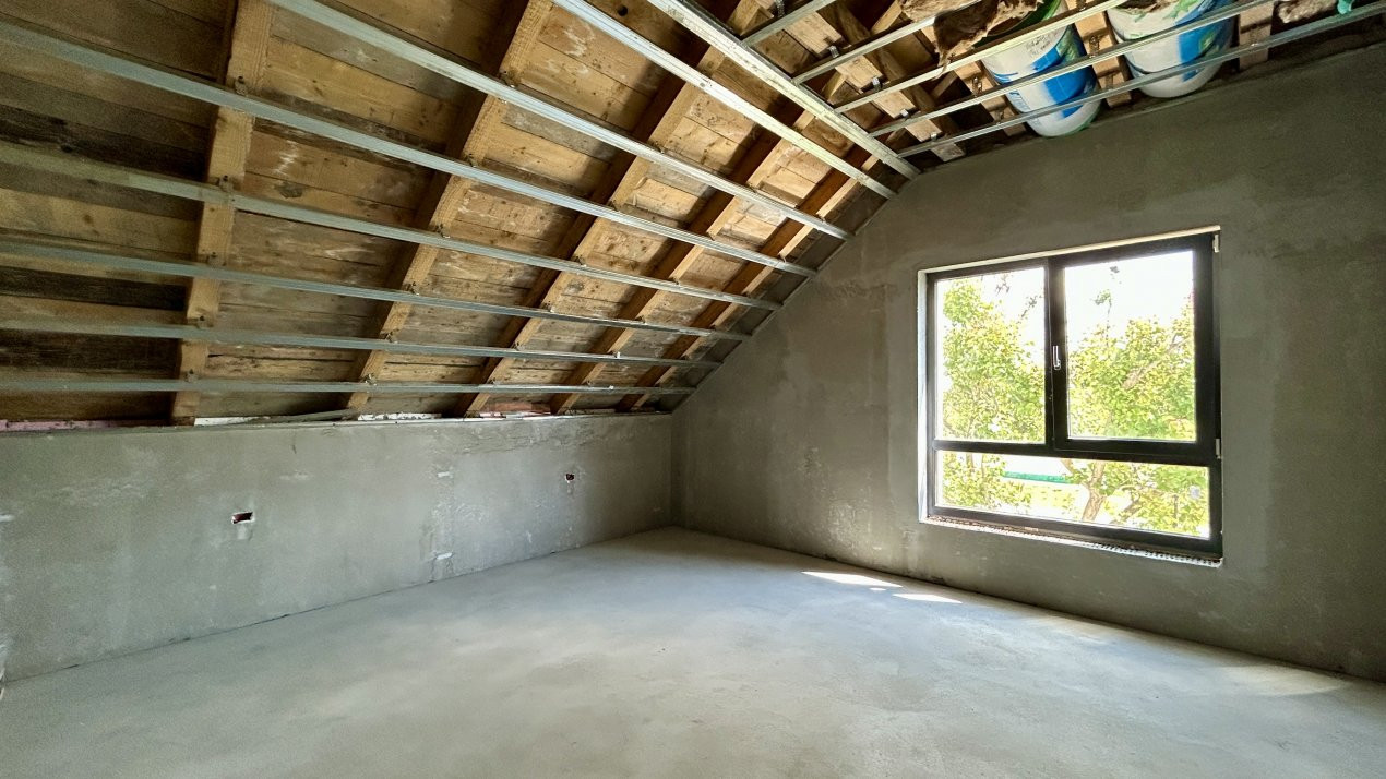 COMISION 0% Duplex de vanzare, 4 camere Sanandrei - pozitie excelenta 7, foxfort.ro