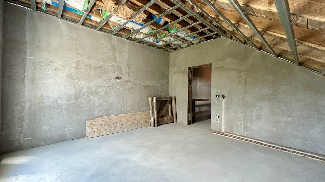 COMISION 0% Duplex de vanzare, 4 camere Sanandrei - pozitie excelenta 8, foxfort.ro