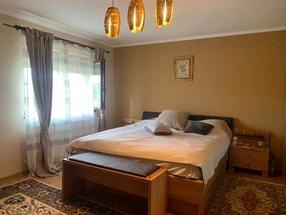 Casa individuala cu 6 camere si piscina, zona Dumbravita  1, foxfort.ro