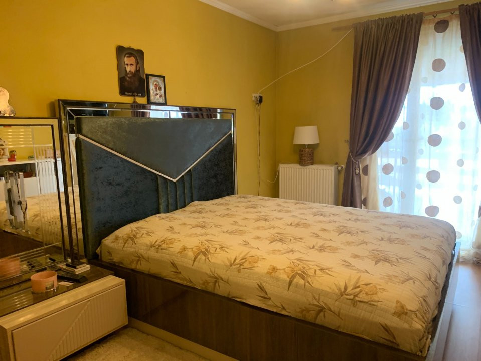 Casa individuala cu 6 camere si piscina, zona Dumbravita  7, foxfort.ro