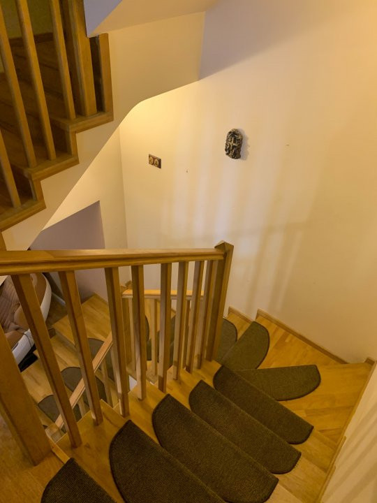 Casa individuala cu 6 camere si piscina, zona Dumbravita  13, foxfort.ro