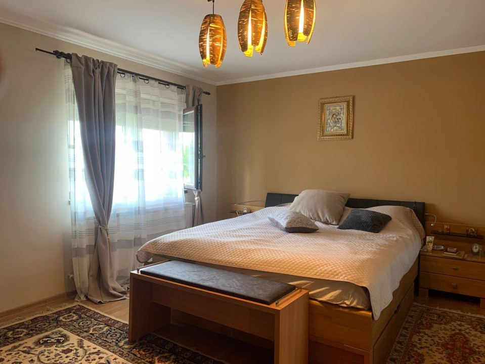 Casa individuala cu 6 camere si piscina, zona Dumbravita  14, foxfort.ro