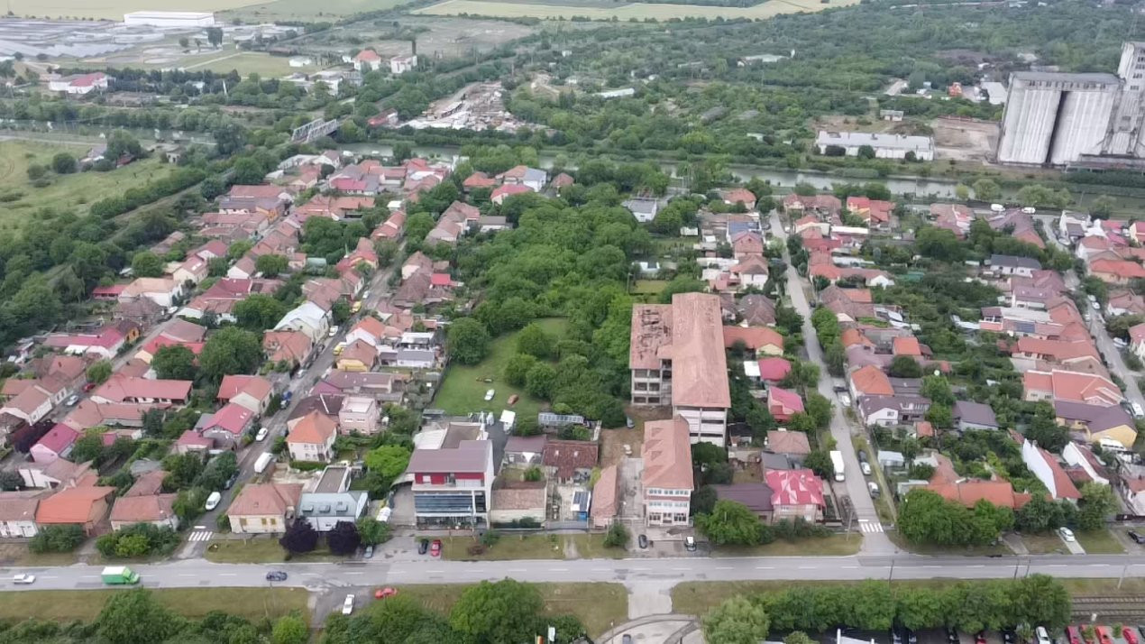 Cladire productie Parter + 3 niveluri, teren intravilan 9738 mp in Timisoara 2, foxfort.ro