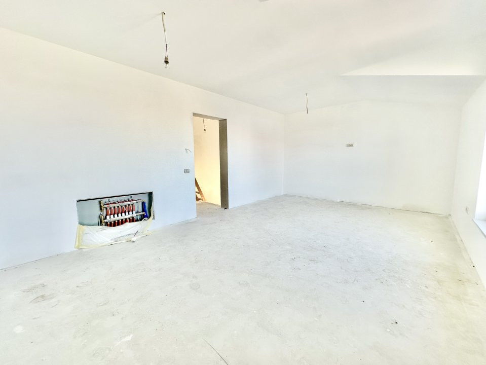 Duplex Mosnita, 4 camere, 2 bai - Asfalt + Toate utilitatile 9, foxfort.ro