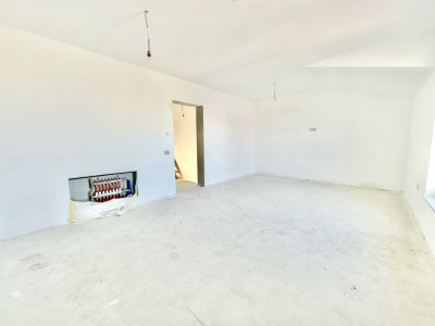 Duplex Mosnita, 4 camere, 2 bai - Asfalt + Toate utilitatile imagine mica 9, foxfort.ro