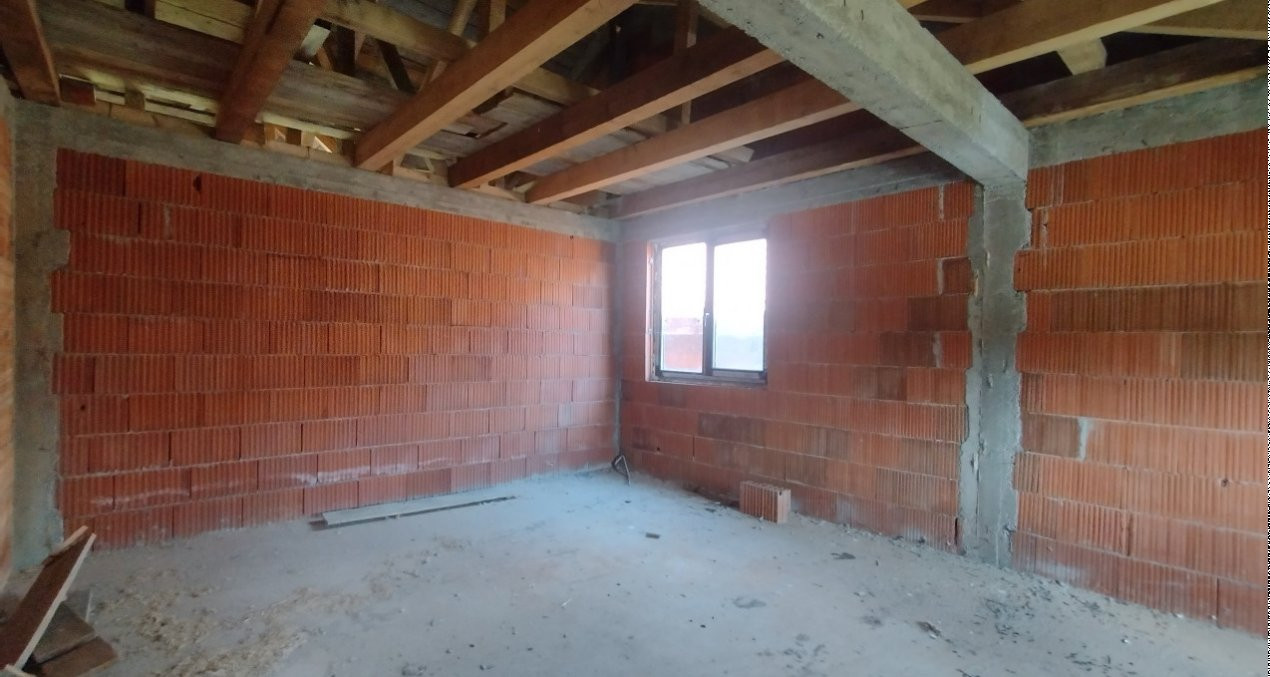 COMISION 0% Duplex la Rosu, 330 mp utili, asfalt, Sacalaz 11, foxfort.ro