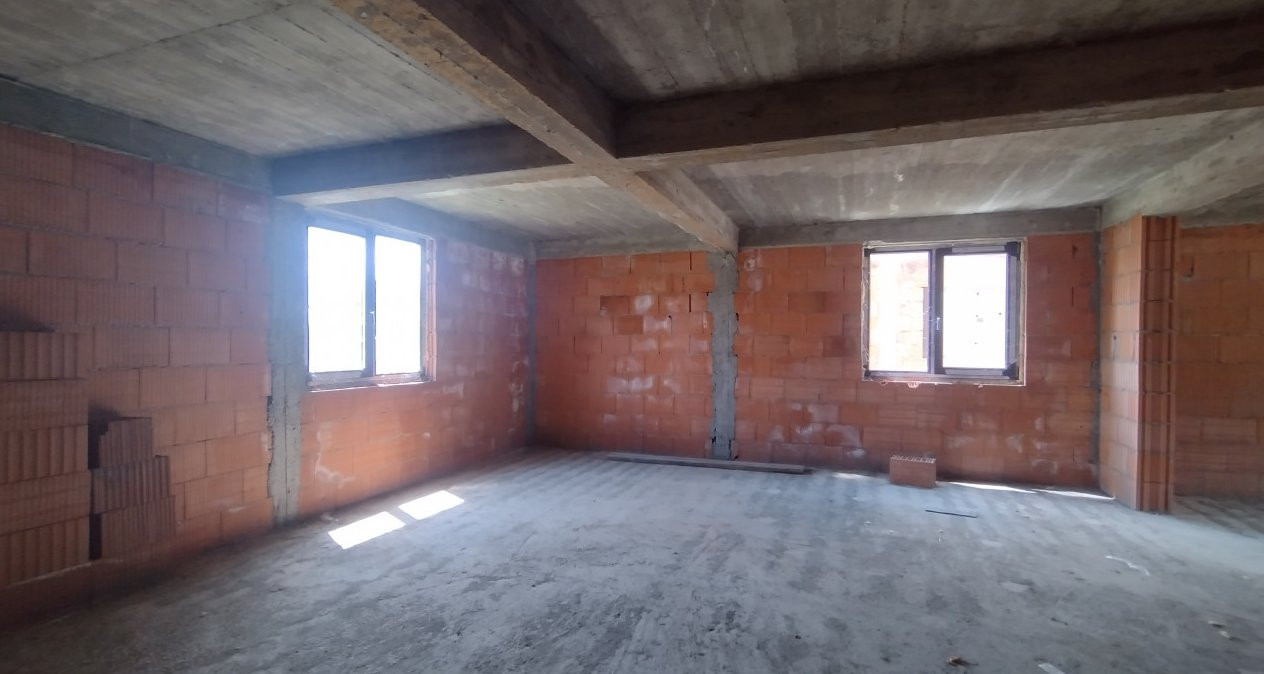 COMISION 0% Duplex la Rosu, 330 mp utili, asfalt, Sacalaz 18, foxfort.ro