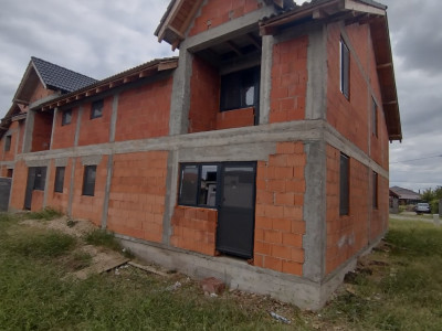 COMISION 0% Duplex la Rosu, 330 mp utili, asfalt, Sacalaz imagine mica 32, foxfort.ro