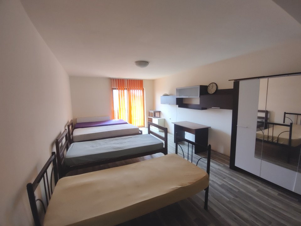 Casa de inchiriat pe 3 niveluri in Dumbravita, pretabila muncitori 4, foxfort.ro