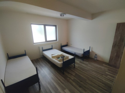 Casa de inchiriat pe 3 niveluri in Dumbravita, pretabila muncitori imagine mica 5, foxfort.ro