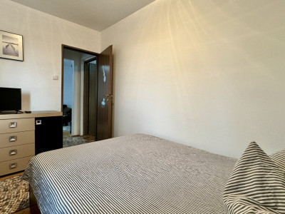 Apartament de inchiriat 3 camere semidecomandat, zona Spitalul Judetean imagine mica 9, foxfort.ro